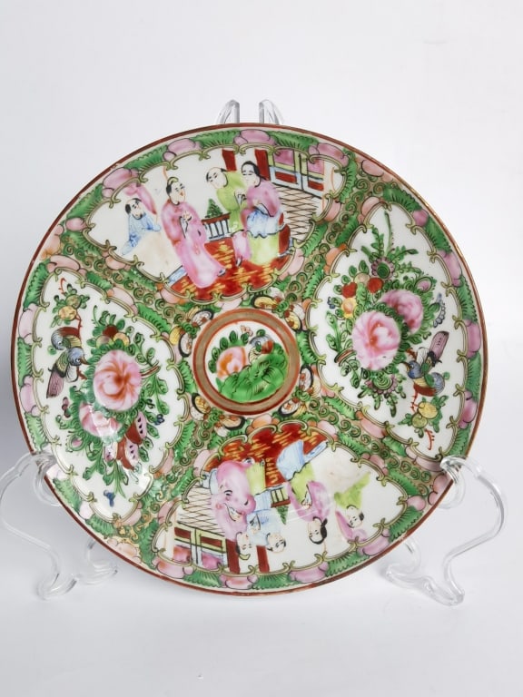 Vintage Chinese Export Porcelain Famille Rose Meda (1 of 4)