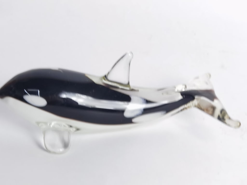 Vintage Murano Italy Art Glass Orca: Vintage Murano Italy Art Glass Orca, 2.25in by 6.5in