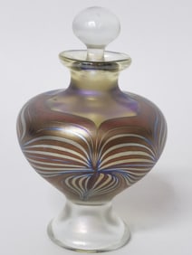 1981 Peet Robison Iridescent Pulled Feather Glass