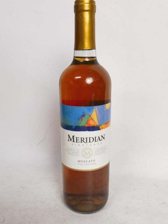 Meridian Vineyard Moscato: Meridian Vineyard Moscato, 11.75in