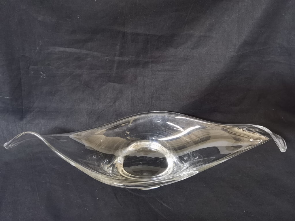 Vintage Cristallerie Lorraine France Crystal Cente: Vintage Cristallerie Lorraine France Crystal Centerpiece, 5.75in by 19in