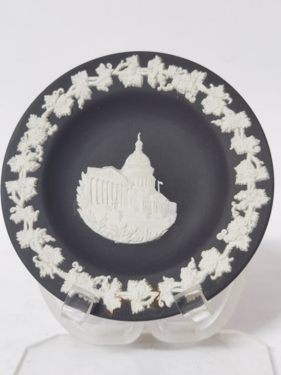 Wedgwood Jasperware Black Dish: Wedgwood Jasperware Black Dish, 4 3/8in