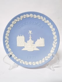 1971 Wedgwood Jasperware Blue Christmas Plate