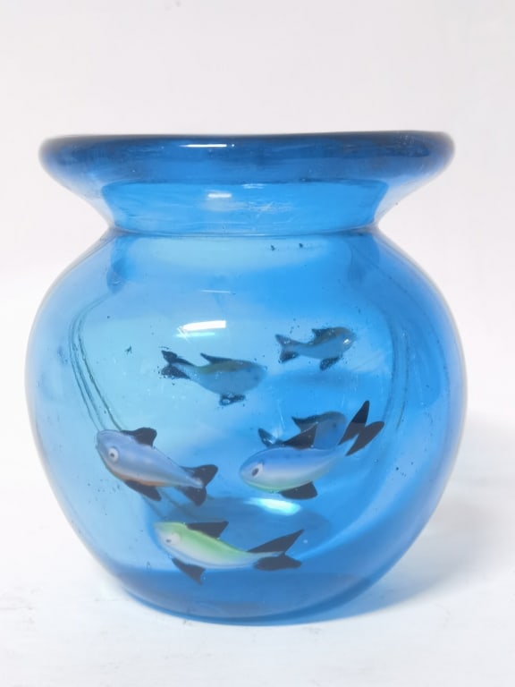 Vintage Murano Italy Aquarium Blue Glass Vase: Vintage Murano Italy Aquarium Blue Glass Vase, 5in by 4.5in
