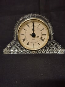 Clear Crystal Quartz Table Clock