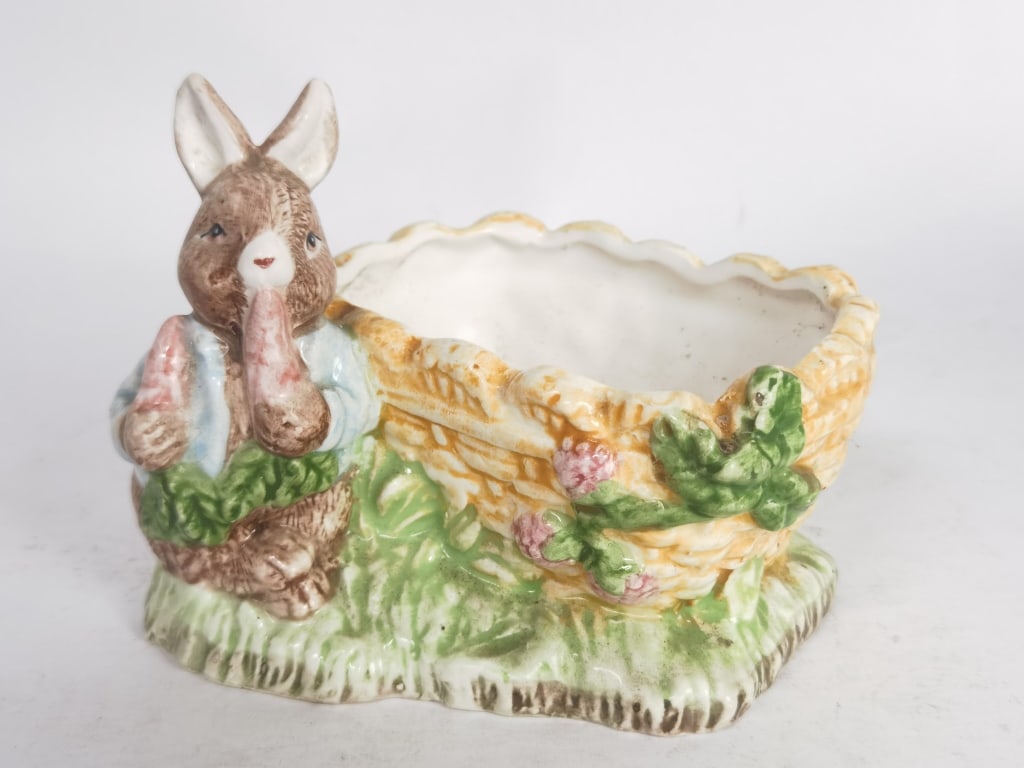 Vintage Porcelain Jack Rabbit Bowl (1 of 3)