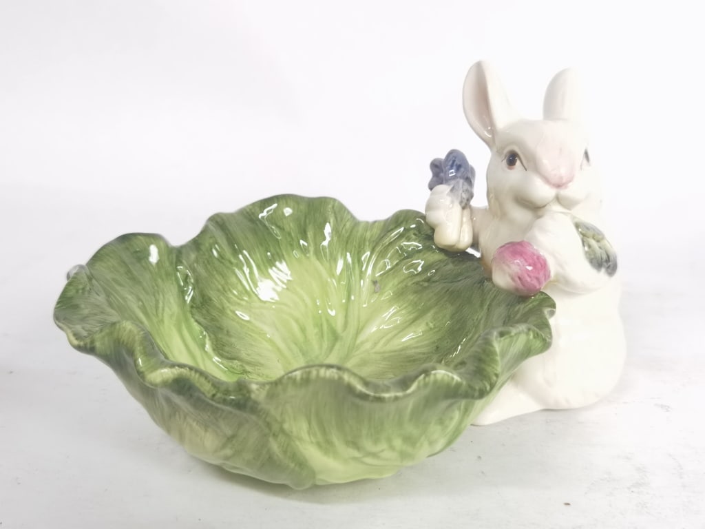 Vintage Kaldun & Bogle Porcelain Rabbit Bowl (1 of 6)