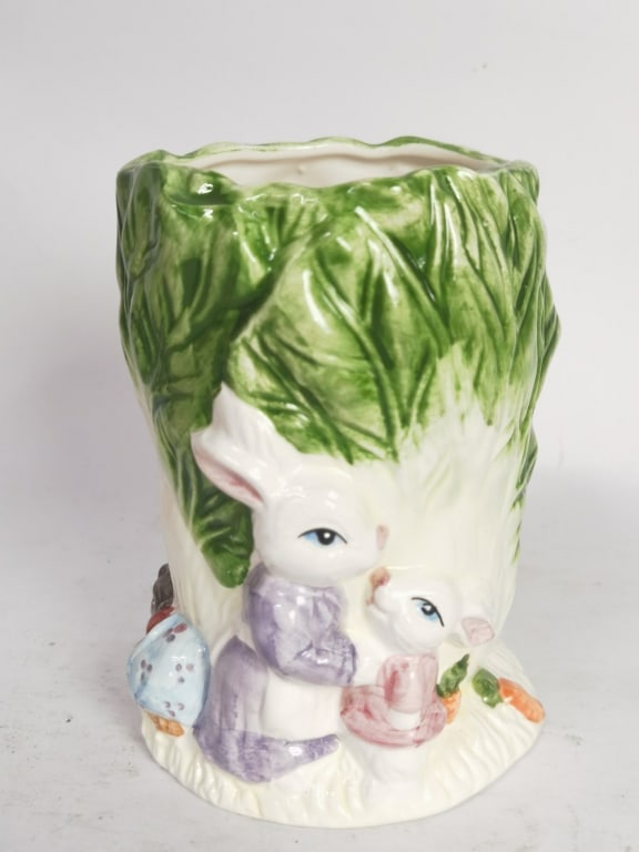 Vintage Porcelain Rabbit Vase (1 of 4)