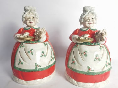 Pr. of Fitz & Floyd Fired Red Mrs. Santa Cookie Ja
