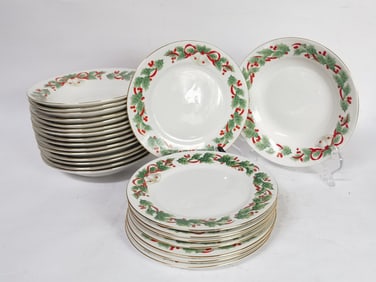(24) 1990 Vintage Sango Porcelain Noel Plates