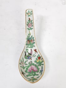 Antique Chinese Export Famille Rose Medallion Spoo