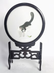 Chinese Cat Embroidery Table Screen