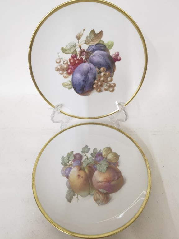 (2) Vintage Schumann Arzberg Porcelain Fruit Plate: (2) Vintage Schumann Arzberg Porcelain Fruit Plates, 7.75in