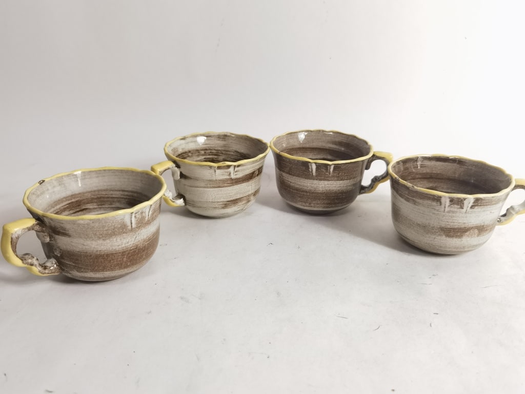 Vintage Santa Anita Ware Vreni Provincial Apple Cu: Vintage Santa Anita Ware Vreni Provincial Apple Cups, 2.5in by 4.5in