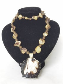 Mother-of-Pearl Necklace
