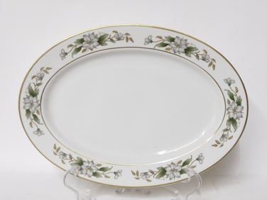 Governor's Mansion Vogue Arlington Oval Serving Pl