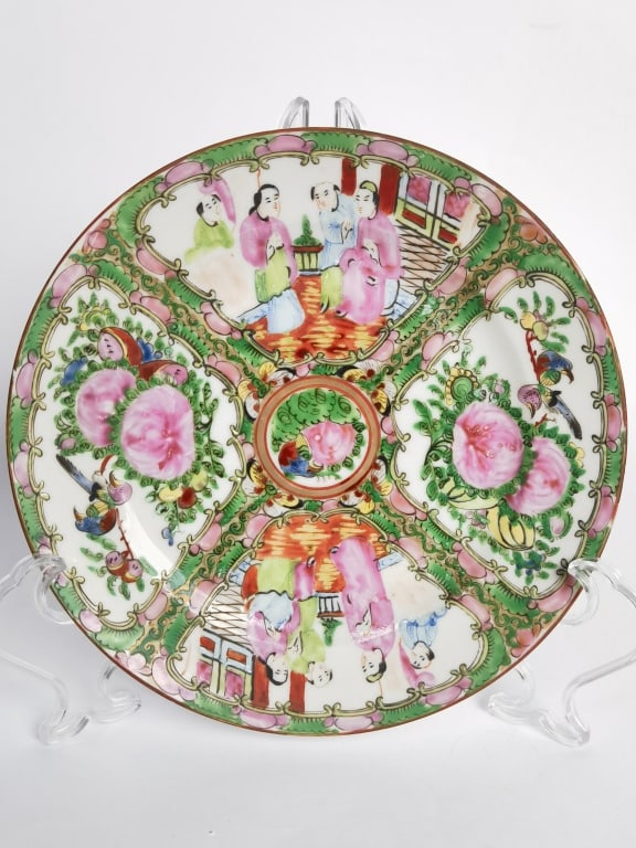 Vintage Chinese Export Porcelain Famille Rose Meda (1 of 4)