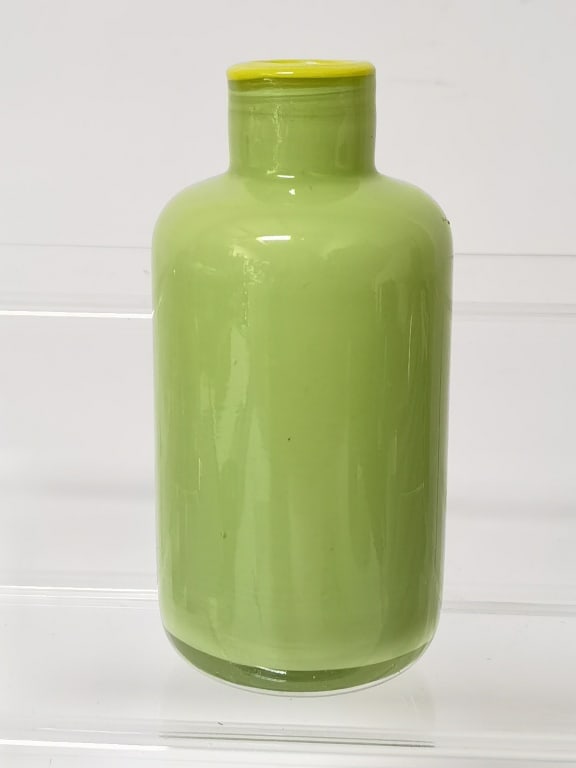 Light Green Glass Bud Vase: Light Green Glass Bud Vase, 5in