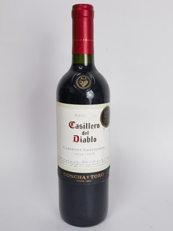 2020 Casillero del Diablo Cabernet Sauvignon: 2020 Casillero del Diablo Cabernet Sauvignon, 12in