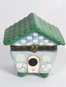 Vintage Porcelain Cottage Trinket Box
