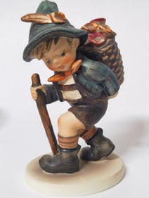 1971 Goebel Hummel "The Wandere" Porcelain Figurin