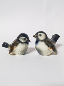 (2) Goebel Hummel Porcelain Bird Figurines