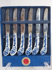 Set of Royal Gouda Porcelain Handle Dinner Knives