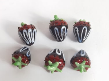(6) Vintage Art Glass Chocolate Covered Strawberri