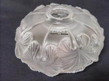 Vintage Lalique France Frosted Crystal Nymphes Vas