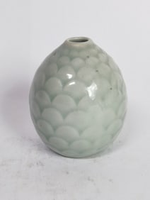 Vintage Chinese Porcelain Longquan Water Holder