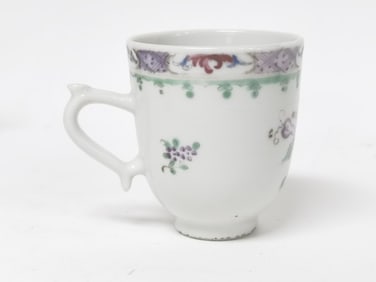 Qing Chinese Export Porcelain Famille Rose Mug