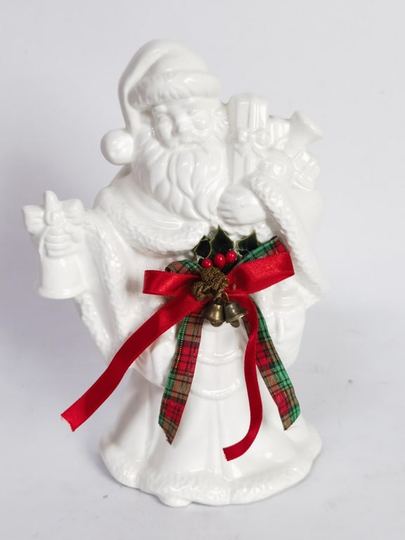 Vintage White Porcelain Santa Claus: Vintage White Porcelain Santa Claus, 9in