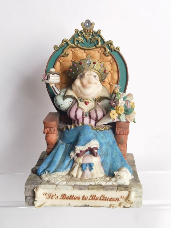 Vintage The San Francisco Queen Pig Music Box: Vintage The San Francisco Queen Pig Music Box, 6in