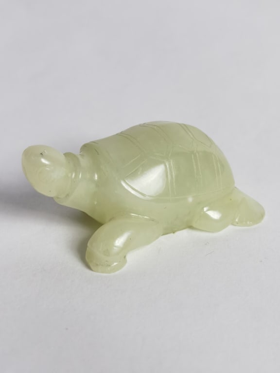 Greenish White Jade Turtle: Greenish White Jade Turtle, 2in