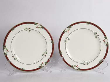 Pr. of Vintage Pfaltzgraff Yuletide Porcelain Plat