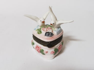 Vintage Porcelain Pigeon Heart Shape Trinket Box