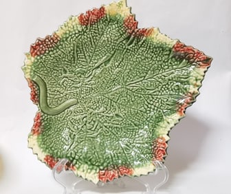 Vintage Bordallo Pinheiro Porcelain Maple Leaf Pla