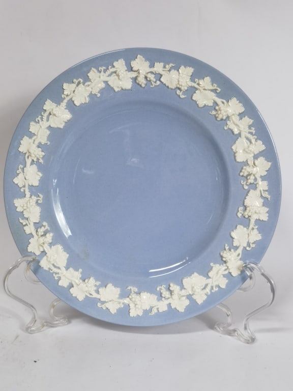 Vintage Wedgwood Embossed Queens Ware Plate: Vintage Wedgwood Embossed Queens Ware Plate, 8.5in