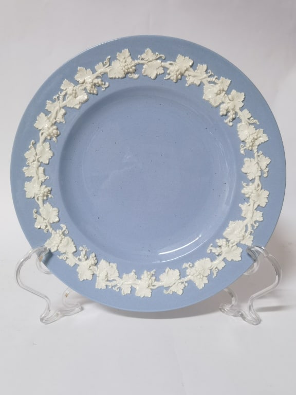 Vintage Wedgwood Embossed Queens Ware Plate: Vintage Wedgwood Embossed Queens Ware Plate, 8.5in