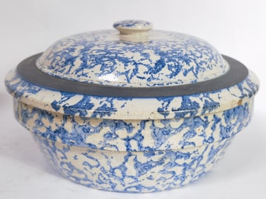 Large Antique American Blue Spongware Dutch Oven