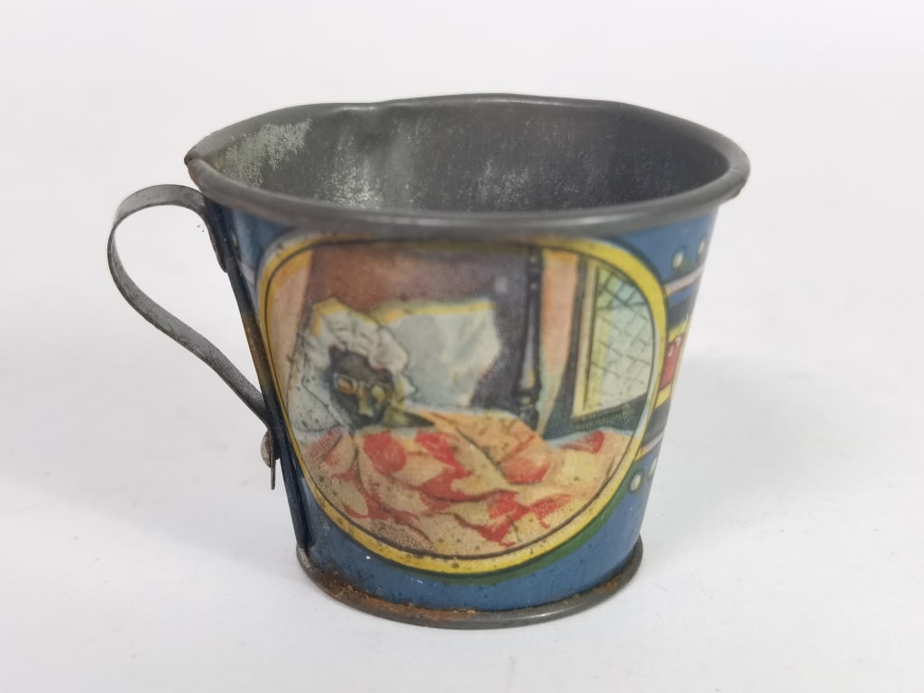 Vintage Children Tin Cup: Vintage Children Tin Cup, 1.5in by 2.25in
