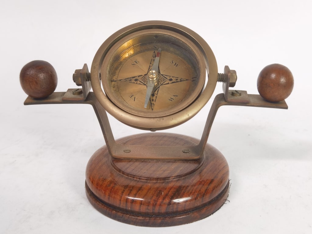 Vintage Gimbal Compass: Vintage Gimbal Compass, 3.5in by 7.5in