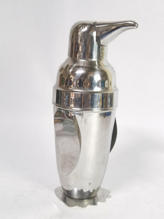 Pottery Barn Chrome Penguin Cocktail Shaker (1 of 5)