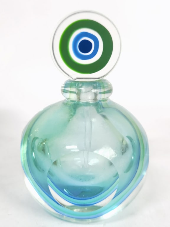 Vintage Fifth Avenue Blue Art Cystal Perfume Bottl: Vintage Fifth Avenue Blue Art Cystal Perfume Bottle, 6in