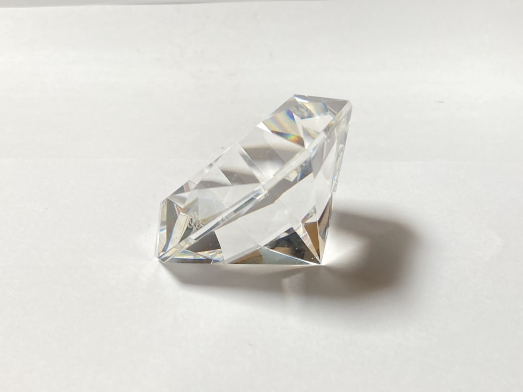 Oleg Cassini Crystal Diamond Paperweight (1 of 4)