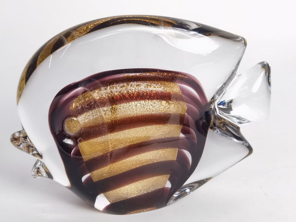 Vintage Murano Italy Glitter Amethyst Art Glass Fi: Vintage Murano Italy Glitter Amethyst Art Glass Fish, 4in by 5.25in