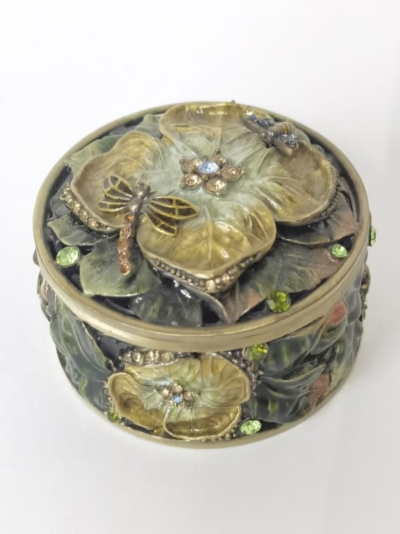 Enameled Rhinestone Metal Trinket Box: Enameled Rhinestone Metal Trinket Box, 2.5in by 2in