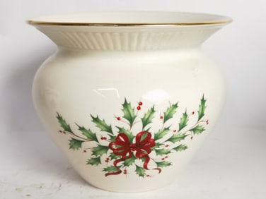 Vintage Lenox Holiday Mistletoe Porcelain Vase