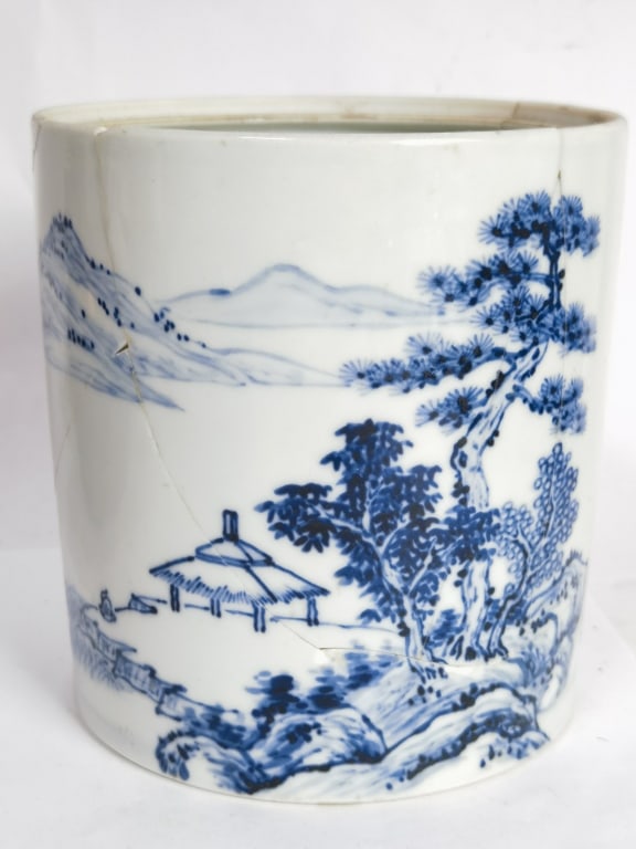 Antique Japanese Porcelain B&W Brush Pot, after: Antique Japanese Porcelain B&W Brush Pot, after Makuzu Kosai, 6in