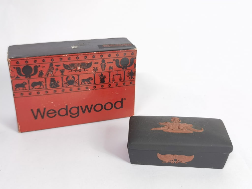 Vintage Wedgwood Porcelain Black Covered Box: Vintage Wedgwood Porcelain Black Covered Box,